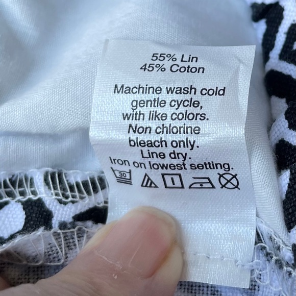 J Crew black and white shorts size 2 - Picture 3 of 7